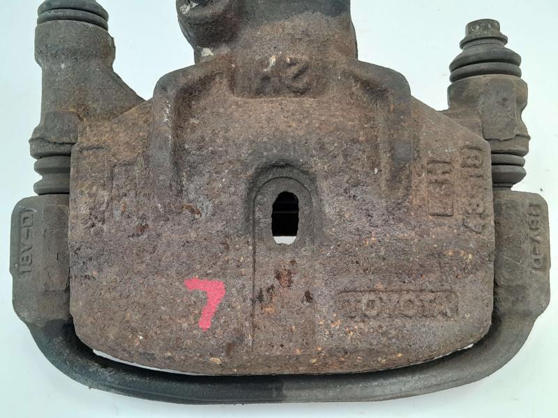 1992 Toyota Previa Caliper