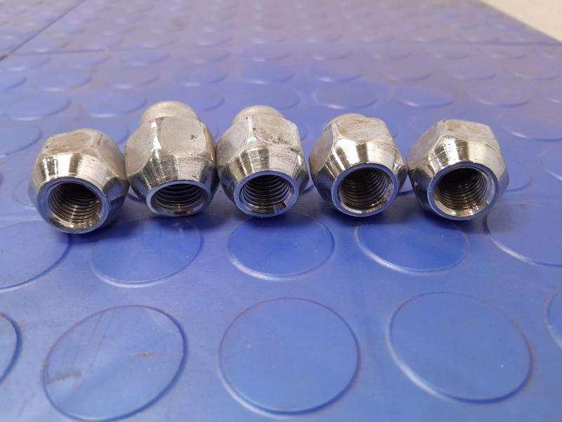 2023 Kia Soul Lug Nuts