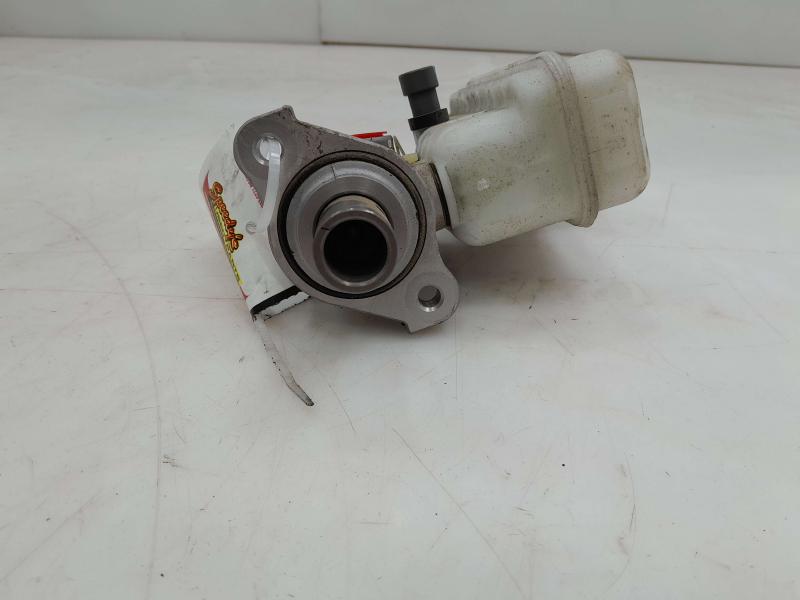 2014 Chevrolet Equinox Master Cylinder