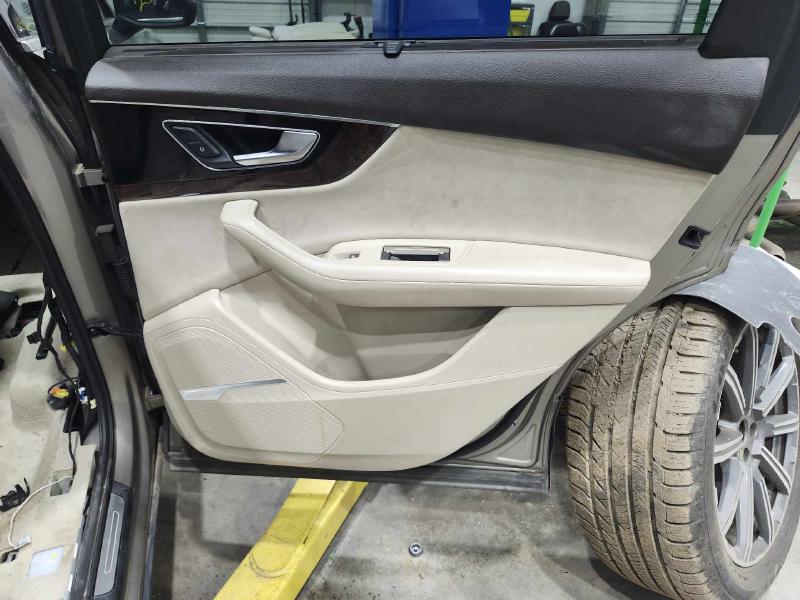 2017 Audi Q7 Rear Door Trim Panel