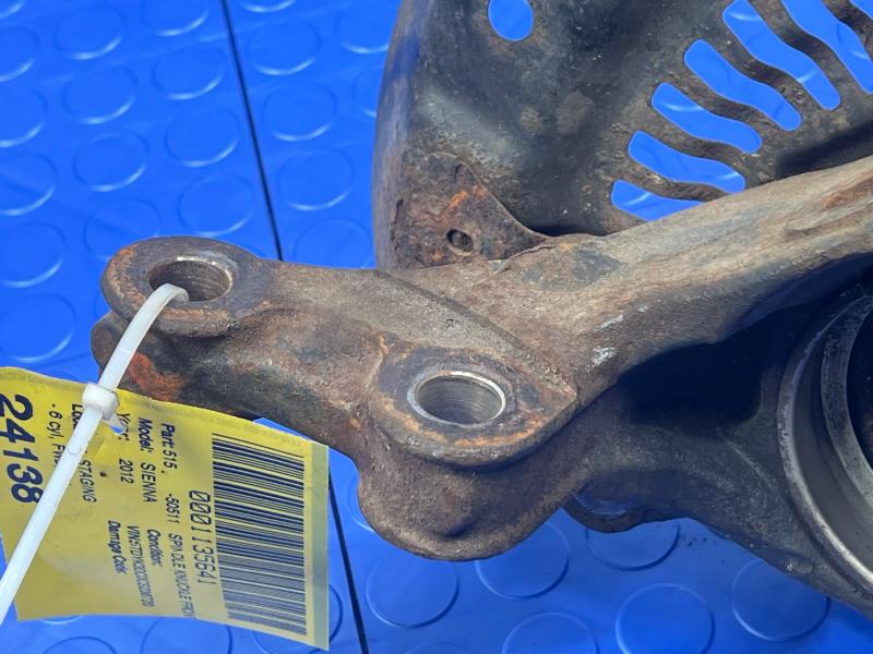 2012 Toyota Sienna Spindle Knuckle Front