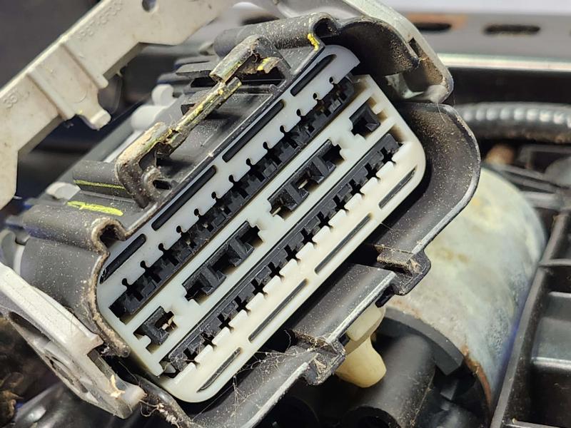 2015 Ford Fusion Seat Track