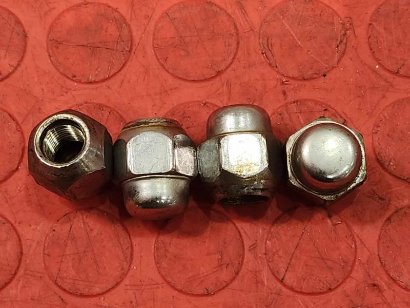 2020 Nissan Kicks Lug Nuts