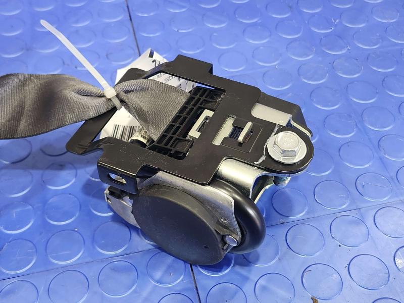 2010 Kia Rio Front Seat Belt