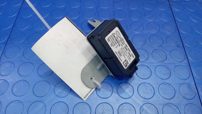 2016-2018 Kia Sorento TPMS Tire Pressure Control Module Genuine OEM 95800C6500