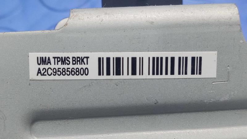 2016-2018 Kia Sorento TPMS Tire Pressure Control Module Genuine OEM 95800C6500