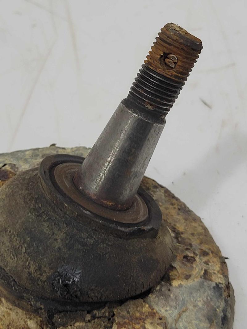1994 GMC Sierra 1500 Upper Control Arm Front