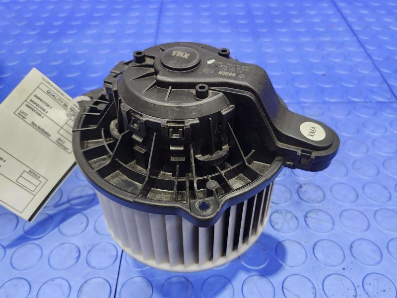 2011 Kia Sorento Blower Motor
