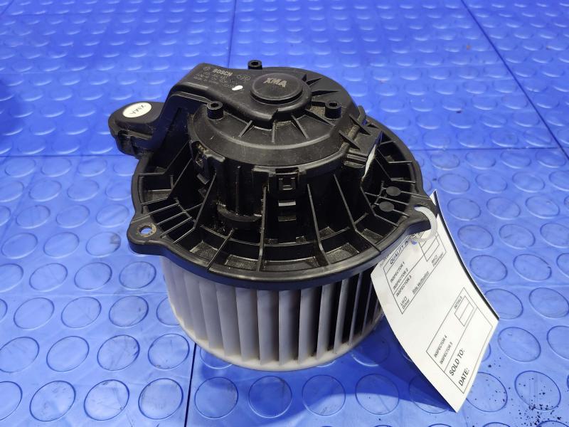 2011 Kia Sorento Blower Motor