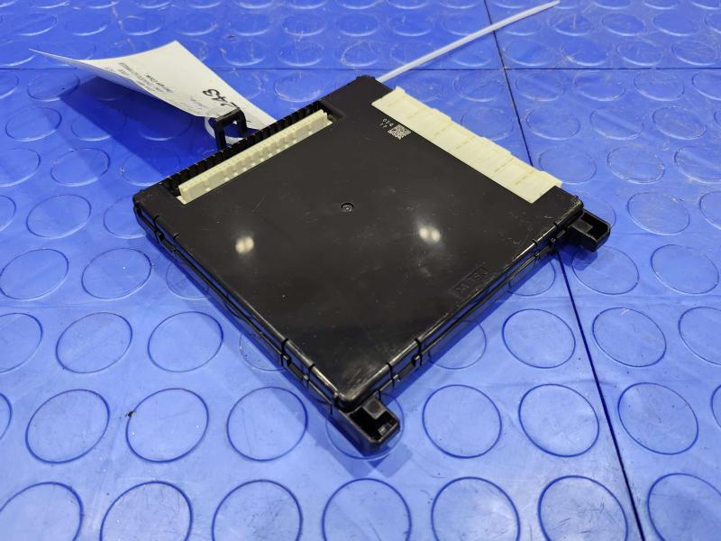 2013-2015 Toyota Prius 1.8L Multiplex Network Control Module OEM 89221-47360
