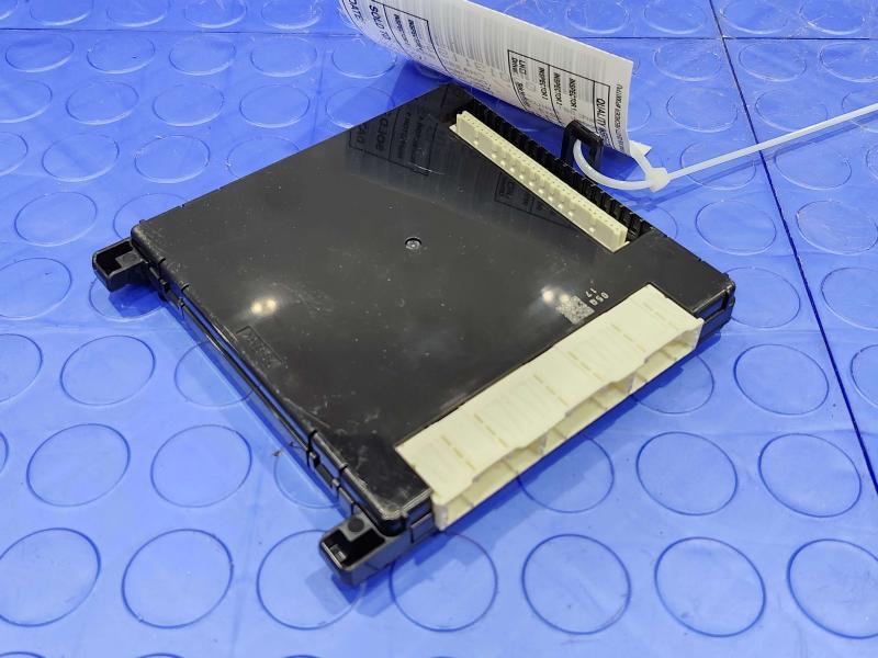2013-2015 Toyota Prius 1.8L Multiplex Network Control Module OEM 89221-47360