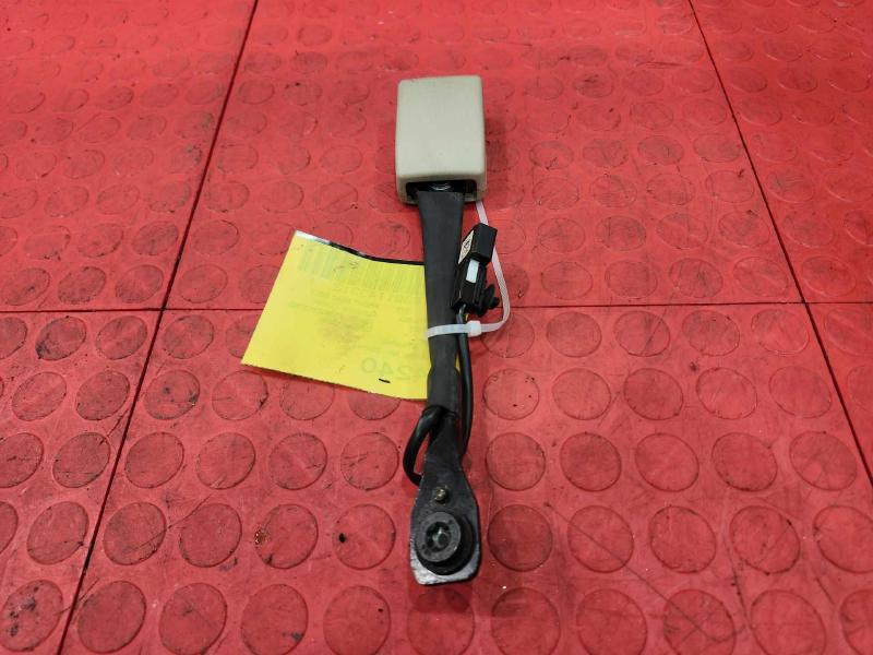 2013 Chevrolet Malibu Front Seat Belt