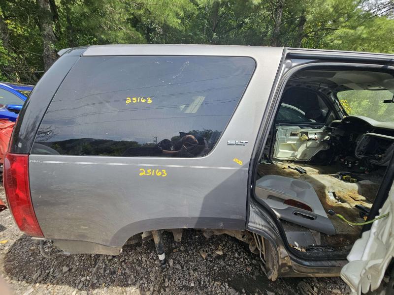 2012 GMC Yukon Quarter Panel