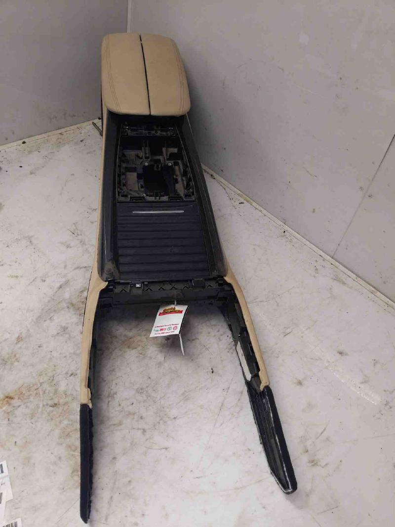 2018 BMW X5 Front Console