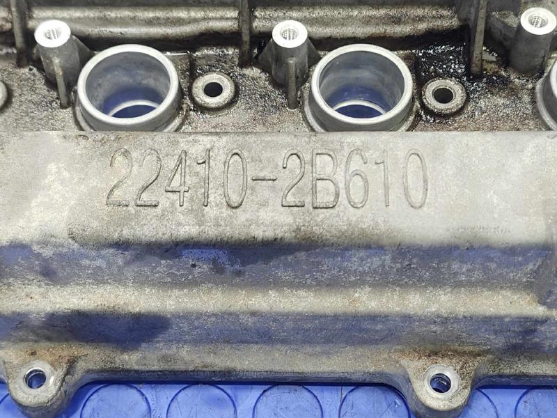 2012 Hyundai Veloster Valve Cover