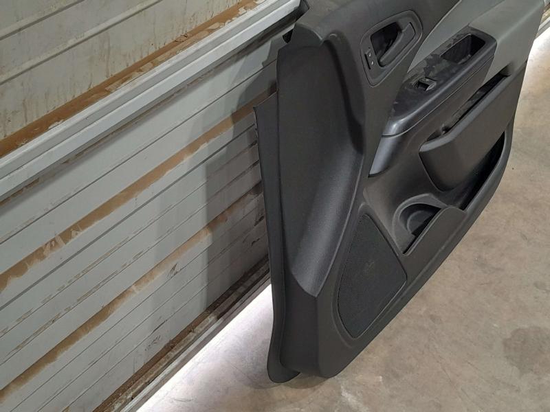 2020 GMC Canyon Front Door Trim Panel