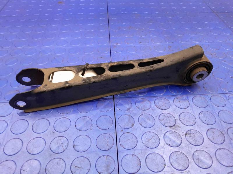 2013 Cadillac ATS Lower Control Arm Rr