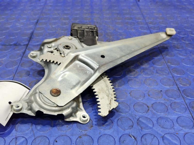 2017 Toyota Prius Side/Rear/Cargo Regulator