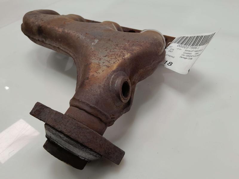 2007 Cadillac DTS Exhaust Manifold