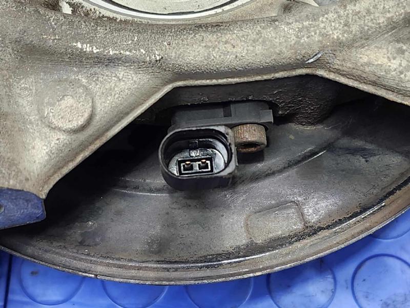 2011 Volkswagen Touareg Rear Knuckle/Stub Axle