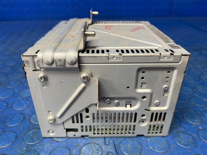 2009 Ford Flex Radio AM FM 6 Disc CD Player OEM 8A8T-19C159-AJ