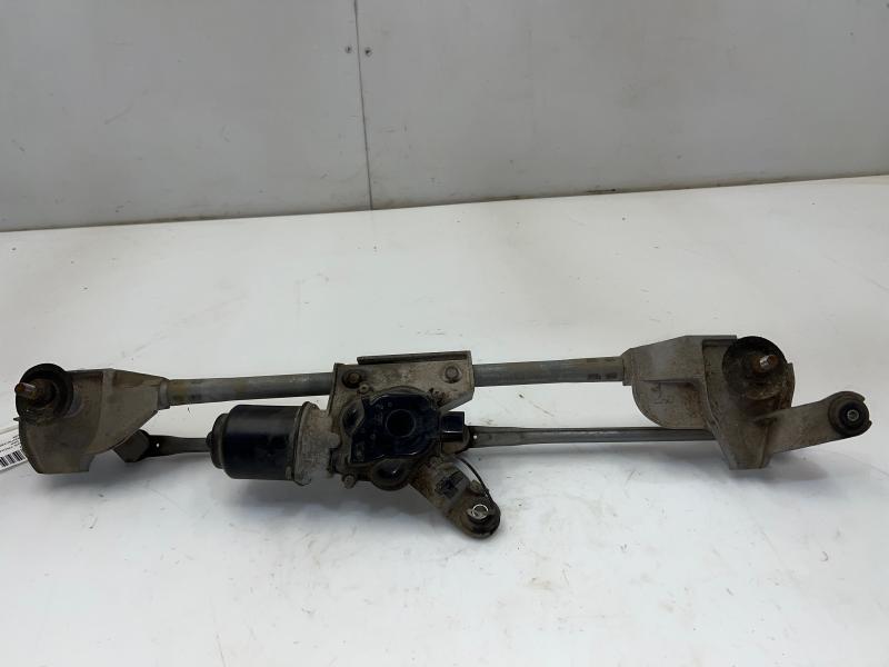 2005 - 2008 Nissan Frontier Windshield Wiper Motor w/ Linkage OEM 28815EA000