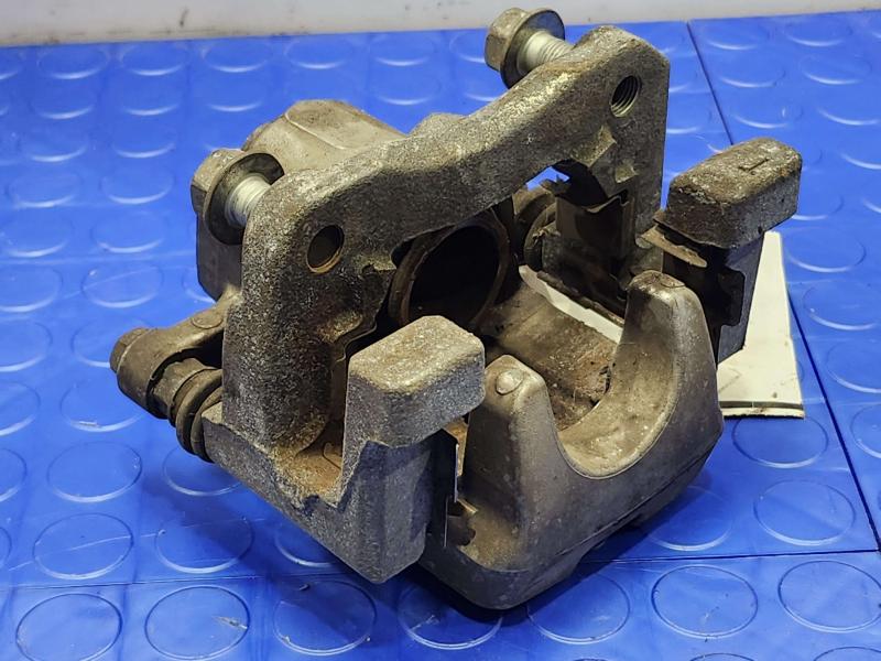 2019 Toyota Camry Caliper