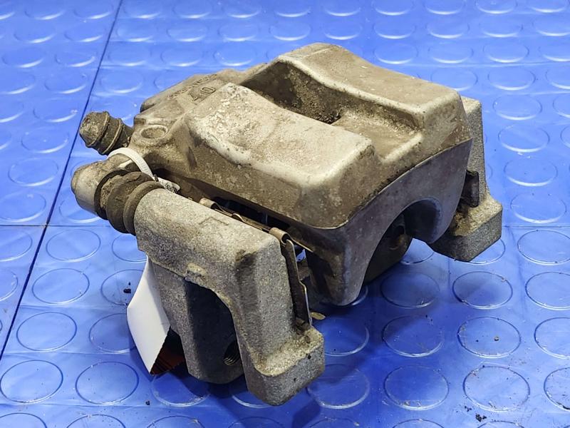 2019 Toyota Camry Caliper
