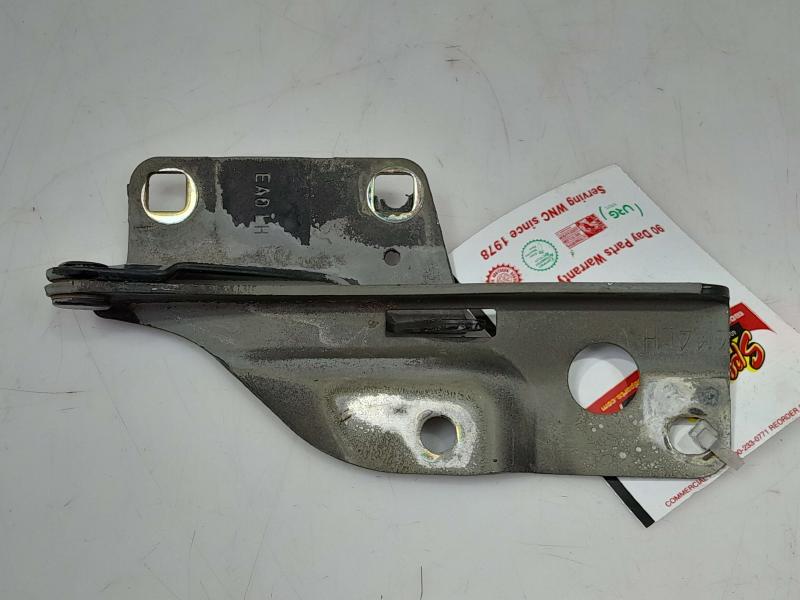 2006 Nissan Xterra Hood Hinge