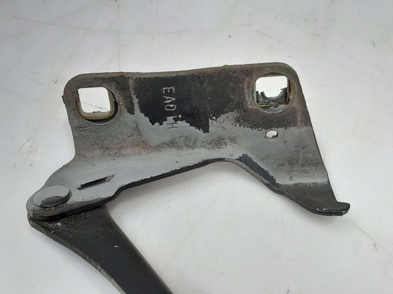 2006 Nissan Xterra Hood Hinge