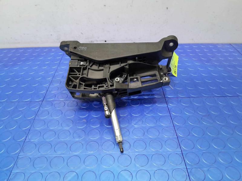 2023 Chevrolet Trailblazer Floor Shifter