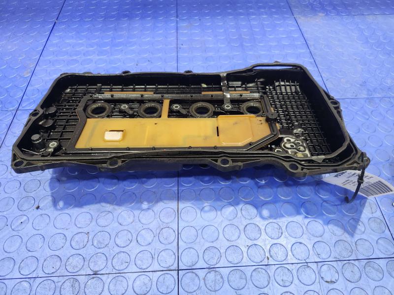 2017 Toyota Prius Valve Cover