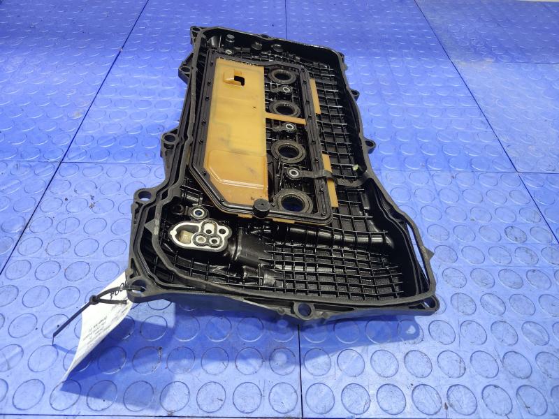 2017 Toyota Prius Valve Cover