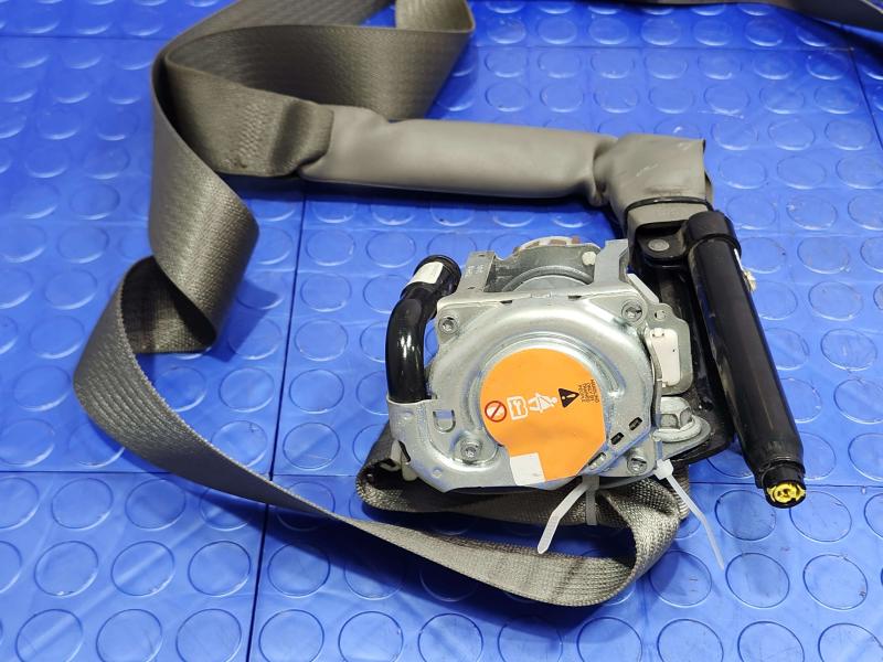 2015 Ford F-150 Front Seat Belt