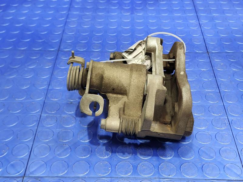 2020 Ford Mustang Caliper