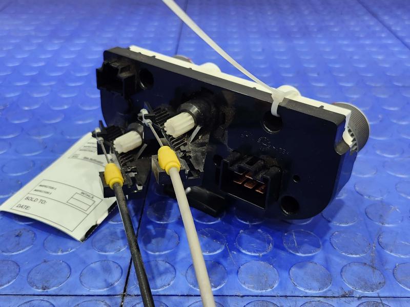 2014 Chevrolet Spark Heater A/C Control