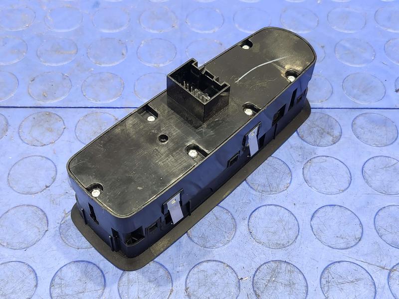 2015 Porsche Panamera Door Switch Front
