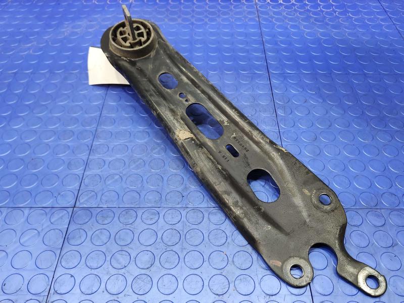 2019 GMC Terrain Lower Control Arm Rr