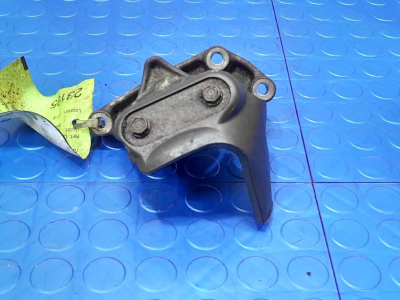 2009 Honda CR-V Oil Filter Housing