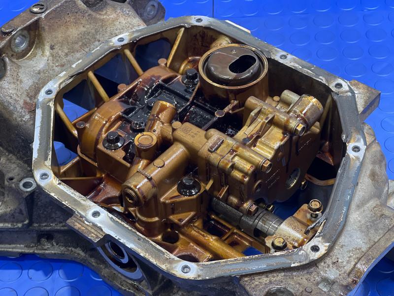 2017-2022 Nissan Rogue Sport 2.0L Upper Engine Oil Pan OEM 111104BB1C