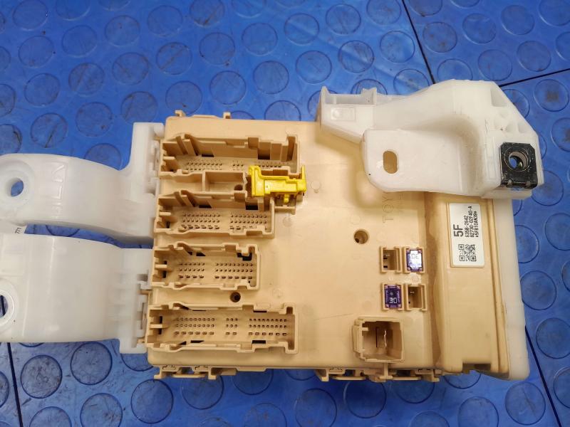 2014 Toyota Corolla Cabin Fuse Box