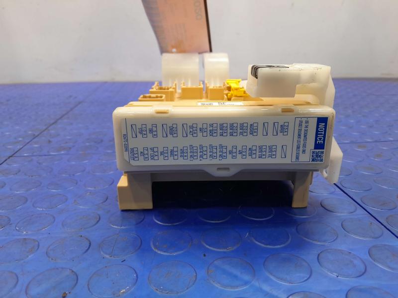 2014 Toyota Corolla Cabin Fuse Box