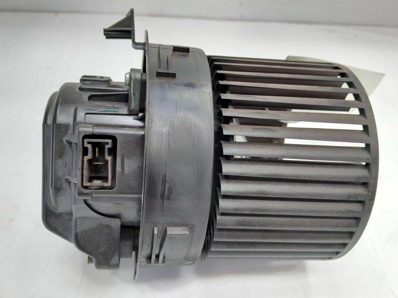 2013 - 2017 Nissan Sentra Heater AC Blower Motor OEM 272263SG0A