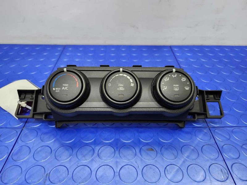 2017 Mazda Miata Heater A/C Control