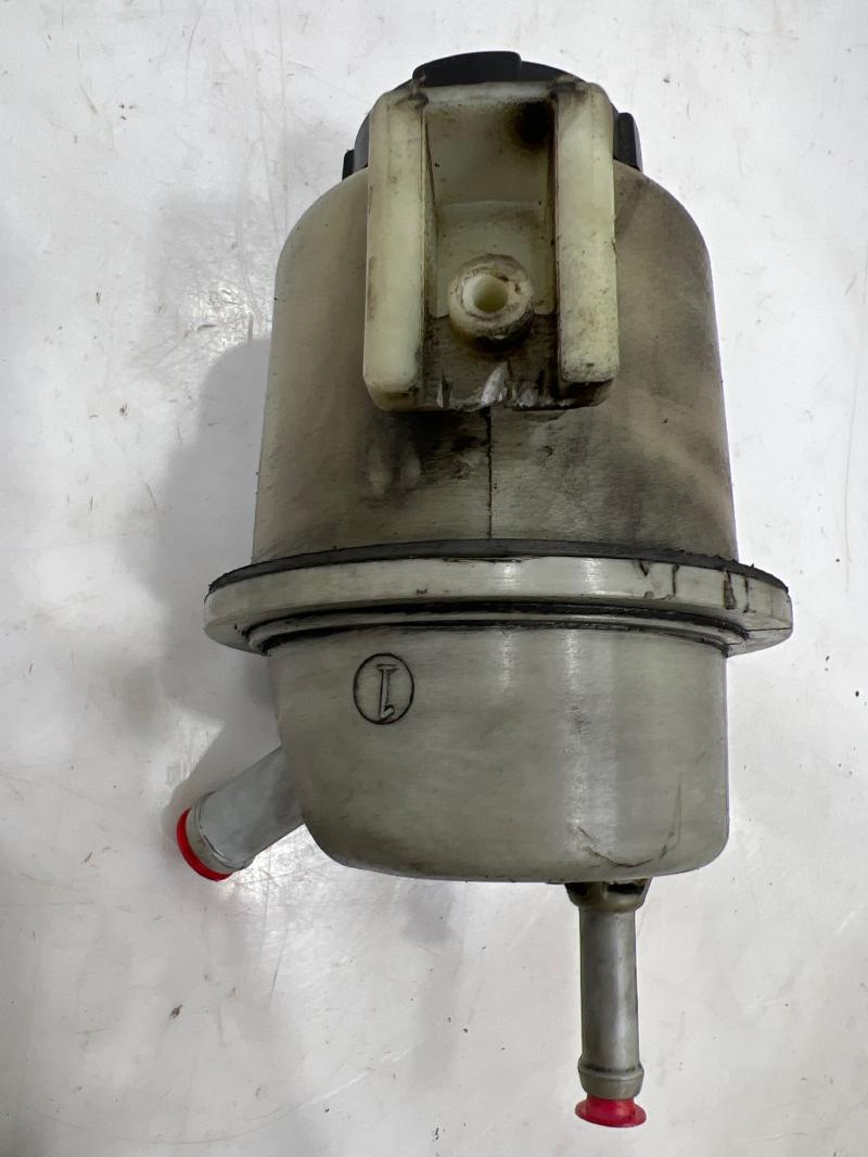 2004 - 2015 Nissan Titan Power Steering Fluid Reservoir OEM 491807S000