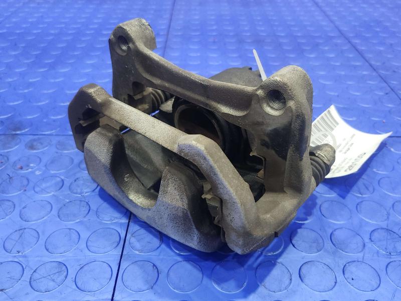 2018 Nissan Maxima Caliper