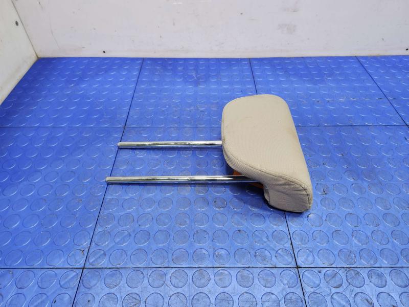2016 Kia Sedona Headrest