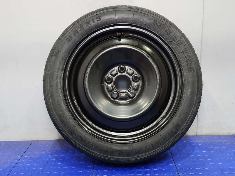 2013 Ford Fusion Wheel