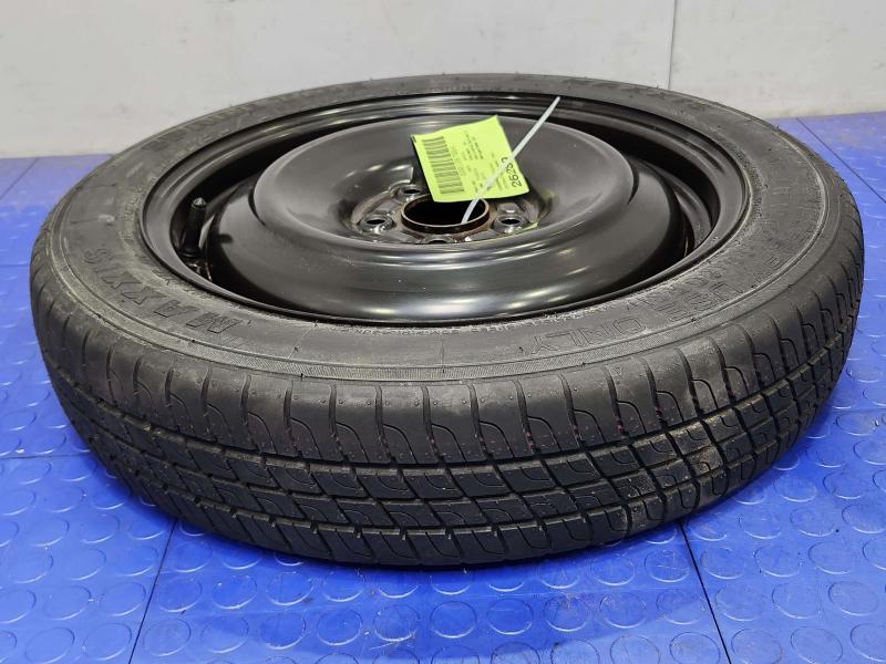 2013 Ford Fusion Wheel