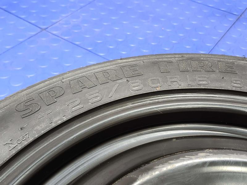 2013 Ford Fusion Wheel